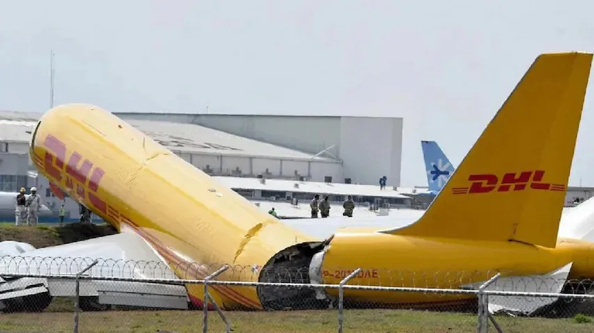 Cargo Plane Splits 