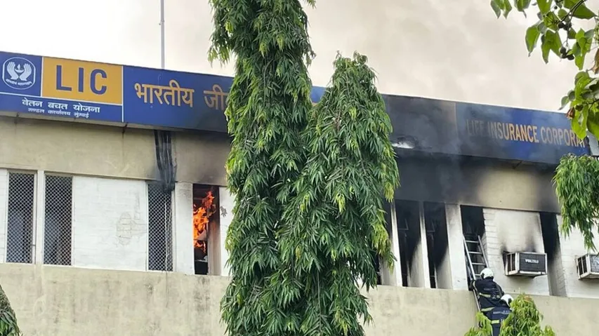 Fire breaks out at LIC office in Mumbai’s Vile Parle; no casualty reported