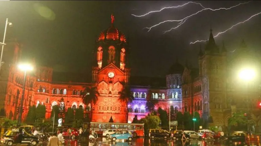 ‘ମୁମ୍ବାଇର ୪ ସ୍ଥାନରେ ହେବ ବୋମା ମାଡ଼’, ପୋଲିସକୁ ଆସିଲା ଫୋନ୍‌ କଲ୍‌ !