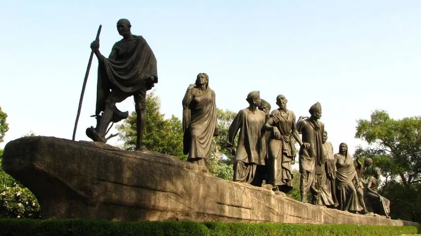 ବିପ୍ଲବର ବୟସ