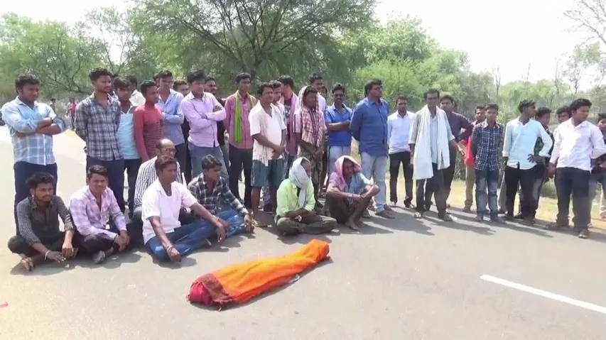 ଦୁର୍ଘଟଣାରେ ଛାତ୍ରୀଙ୍କ ମୃତ୍ୟୁ, ଉତ୍ତେଜନା