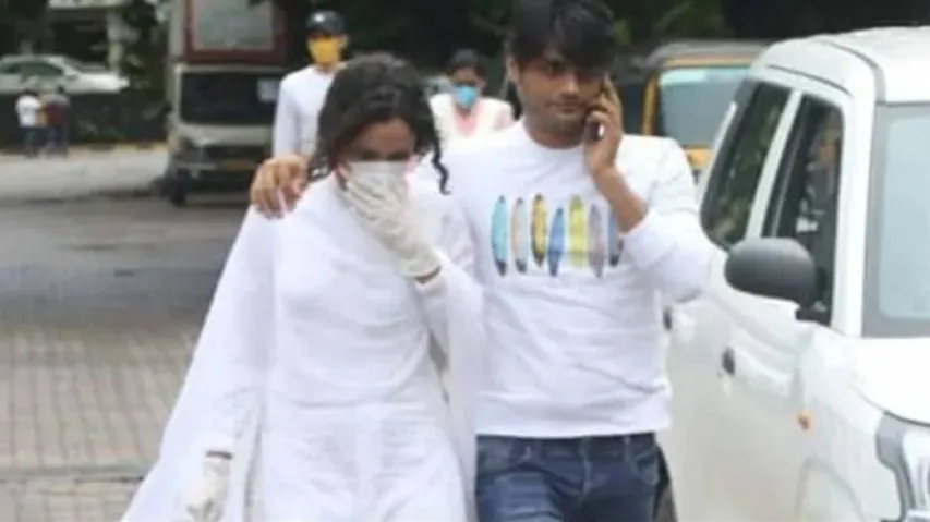 ସୁଶାନ୍ତଙ୍କ ଘରେ କାନ୍ଦି କାନ୍ଦି ପହଞ୍ଚିଲେ ତାଙ୍କ ପୁରୁଣା ପ୍ରେମିକା ଅଙ୍କିତା