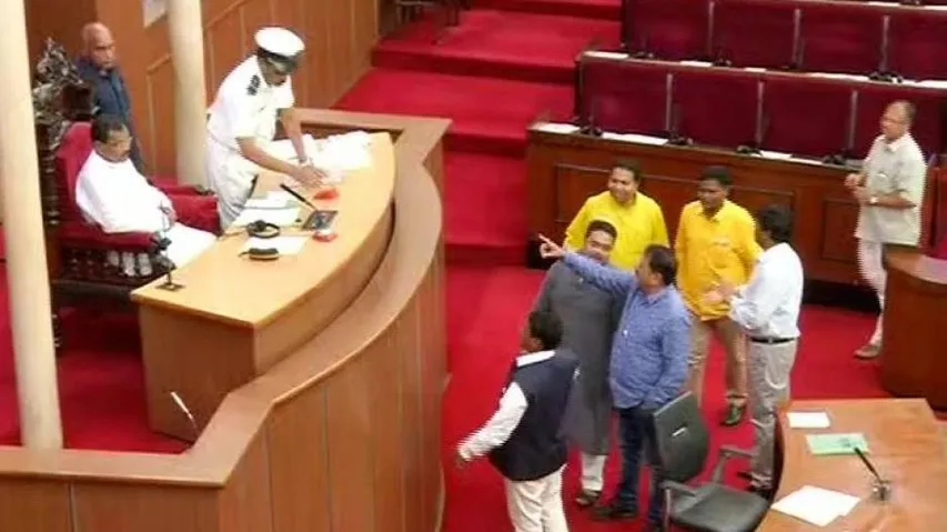 ଟ୍ରାଇବାଲ୍‌ ଆଡଭାଇଜରି କମିଟି ନିୟମିତ ବସୁନଥିବା ପ୍ରସଙ୍ଗ : ବିଧାନସଭାରେ ହଟ୍ଟଗୋଳ