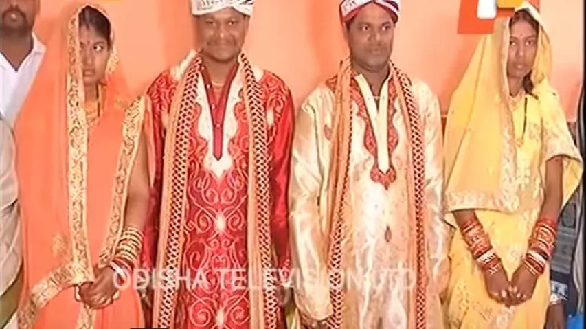 ହାତରୁ ଲିଭିନି ମେହେନ୍ଦି ହେଲେ ବିବାହ ପରେ ନବବଧୂ ଆସି ପହଞ୍ଚିଲେ ରକ୍ତଦାନ ଶିବିରରେ