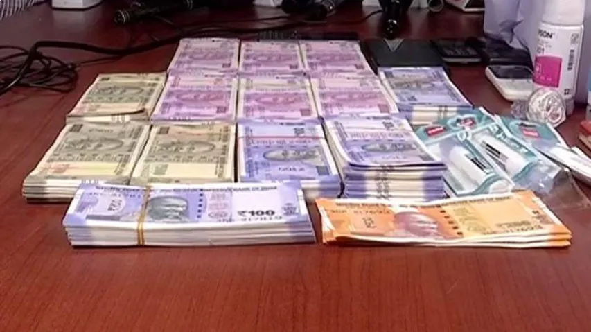 ୧୩ ଲକ୍ଷ ୮୫ ହଜାର ଟଙ୍କାର ଜାଲ୍ ନୋଟ ଜବତ କଲା ପୋଲିସ୍‌