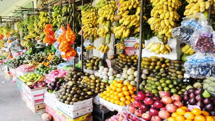 ସାବିତ୍ରୀ ବ୍ରତ ପାଇଁ ଫଳ ବଜାରରେ ଜମୁଛି ବେପାର