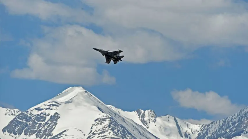 ଲଦ୍ଦାଖ ସୀମାରେ ପଇଁତରା ମାରୁଛି ଭାରତର ମିଗ୍-୨୯ ଲଢୁଆ ବିମାନ