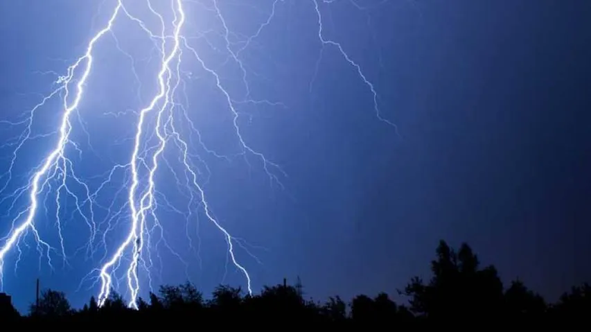 ବଜ୍ରପାତ ନେଲା ୩ ଜୀବନ