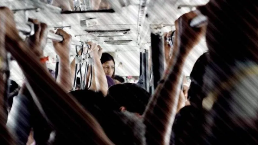 ବସ୍‌ରେ ଯୁବତୀଙ୍କୁ ଅସଦାଚରଣ