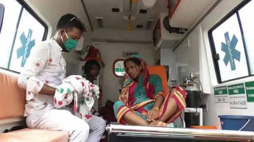 ମେଡିକାଲରୁ ତଡ଼ା ଖାଇଲେ ଗର୍ଭବତୀ, ବସ୍ ଷ୍ଟାଣ୍ଡରେ କଲେ ପ୍ରସବ