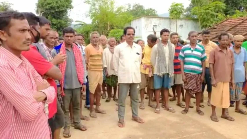 ଏସ୍‌ପିଙ୍କ ବଦଳିକୁ ପ୍ରତିବାଦ କରି ସ୍ୱାଭିମାନ ଅଞ୍ଚଳରେ ପ୍ରଜାମେଳି, ଏକାଠି ହେଲେ ଶତାଧିକ ଗ୍ରାମବାସୀ