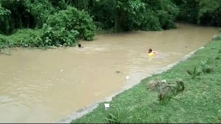 ପୂଜା ଫୁଲ ନଦୀରେ ପକାଇବାକୁ ଯାଇ ଭାସିଗଲା କୁନିପୁଅ