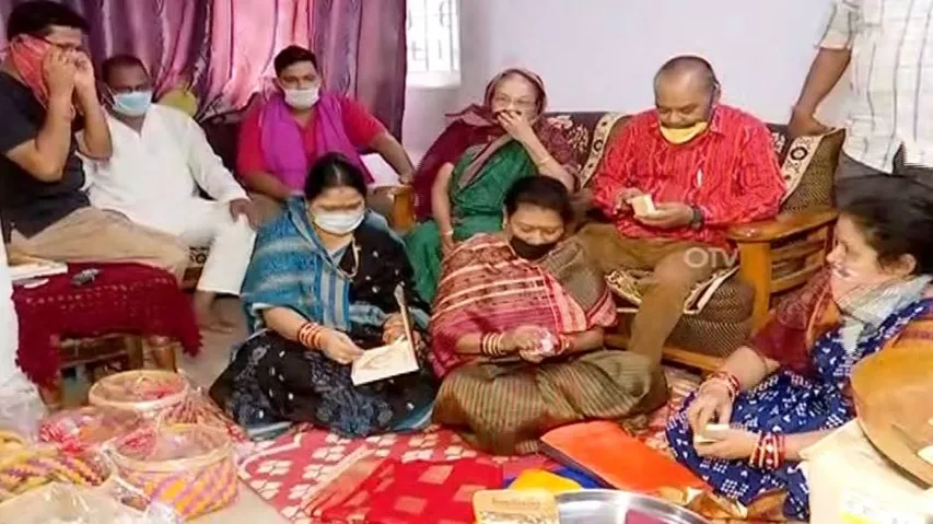 ଆଜି ଶିବ ବିବାହ, ସମ୍ବଲପୁରରେ ନିରାଡ଼ମ୍ବରରେ ପାଳନ ହେଉଛି ଶୀତଳଷଷ୍ଠୀ