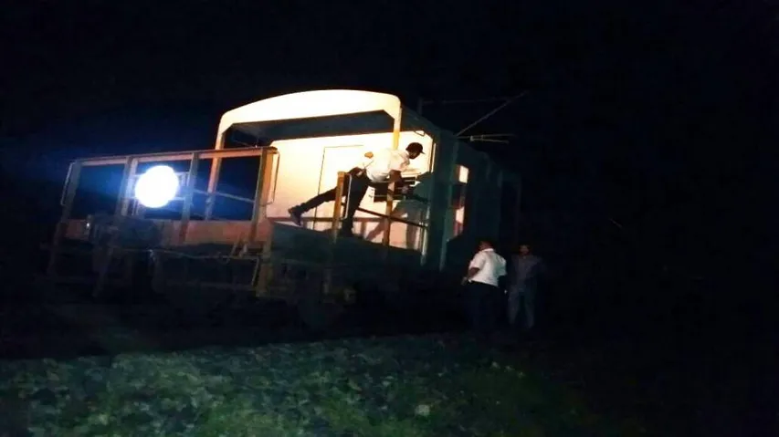 ପୁଣି ବିନା ଇଞ୍ଜିନ୍‌ରେ ୨ କି.ମି ଗଡ଼ିଲା ଟ୍ରେନ୍‌