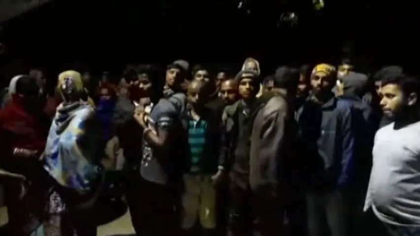 ତାତିଲେ ଗ୍ରାମବାସୀ ; ମଦ ବେପାରୀମାନେ ଛୁ ହେଲା ପରେ ପୁଲିସ୍ ପହଞ୍ଚିଲା