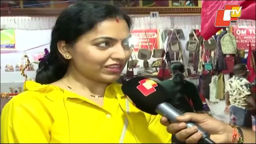 Unique Stall at Bali Yatra: Beautiful Handicrafts Made from Recycled Waste Draw Crowds