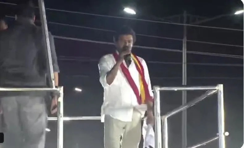 10 feared dead during Tamil superstar Vijay’s rally in TN’s Karur
