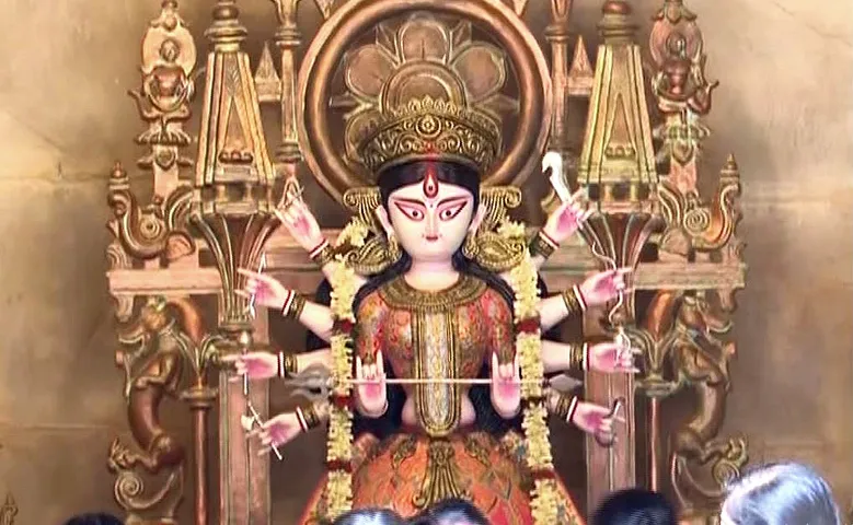 Durga Puja 2025: Bundelkhand’s Shivani Dham inspires jaw-dropping replica in Kolkata