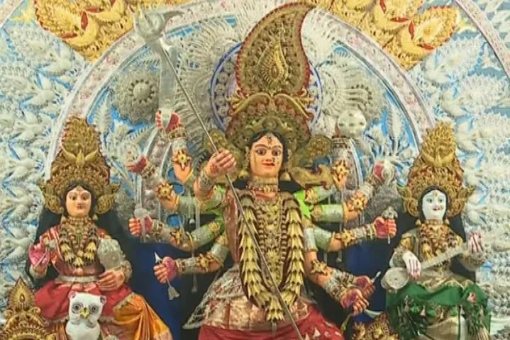Vibrant Maha Navami rituals bring Odisha’s Durga Puja pandals alive with devotion