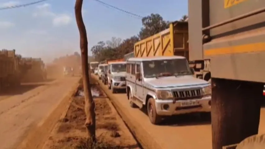 Massive traffic snarl brings NH-520 to a standstill in Odisha