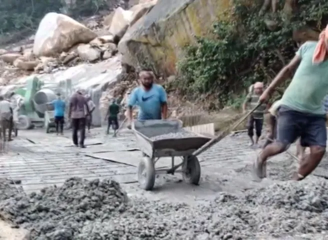 Continuous rainfall hampers Kalinga Ghat landslide repair in Kandhamal