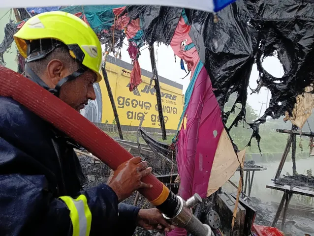 Firecracker shops catch fire in Ganjam