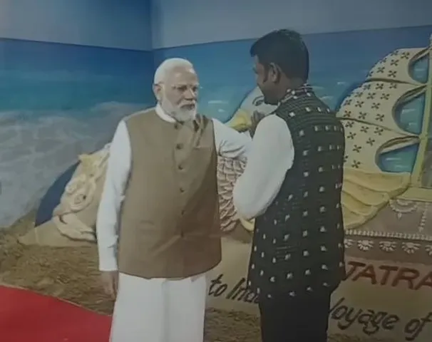 PM Modi with Sudarshan Pattnaik