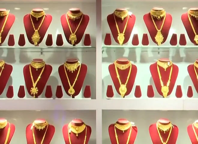 Dehradun village restricts women to wear only 3 pieces of gold during marriage