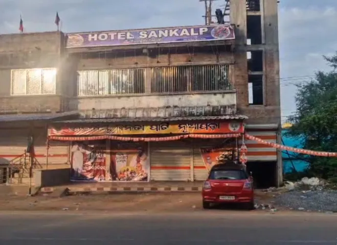 High drama ahead of Nuapada Bypoll, Koraput MLA’s security officer opens fire after scuffle with locals