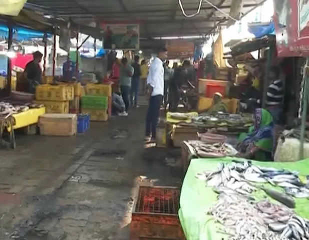 Holy Kartika month ends, but Odisha’s non-veg markets brace for a quiet Thursday dampening Chhadakhai spirit