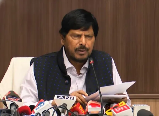 Ramdas Athawale hits back at Rahul Gandhi on ‘Vote Chori’, says Election Commission independent