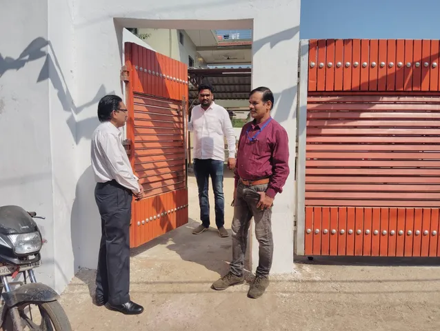 Income tax dept raids BJD leader Manoj Mishra’s residence in Nuapada