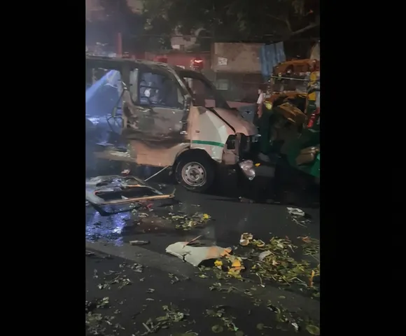 Massive explosion reported near Red Fort in Delhi