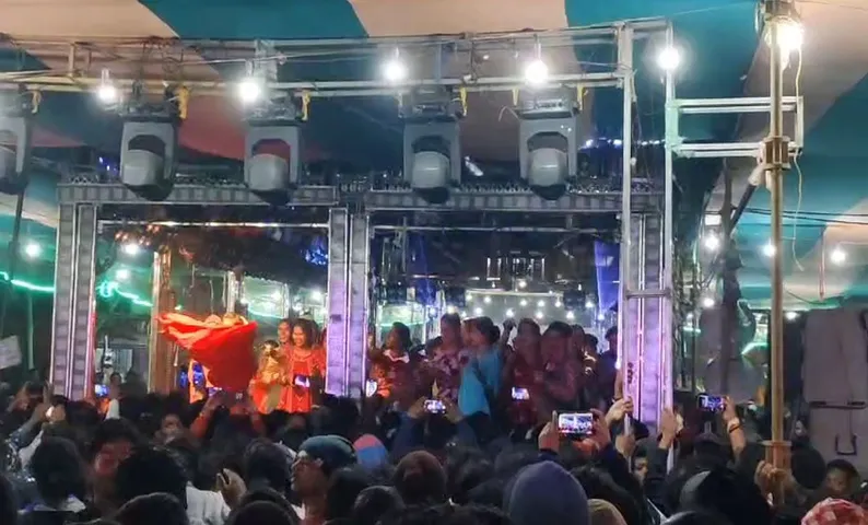 Obscenity on stage during enactment of epic ‘Ramayana’ sparks row in Odisha’s Ganjam