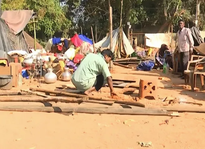 Bhubaneswar Salia sahi residents spend night in open after demolition drive