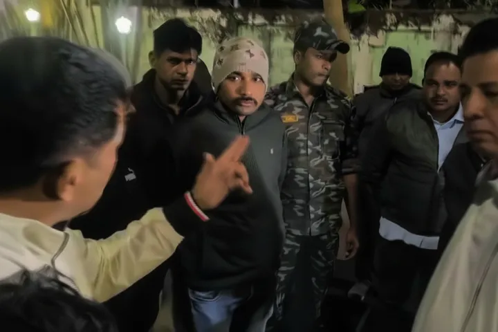 BJD leader Pradeep Majhi ‘threatens to shoot’ DWO in Odisha’s Nabarangpur; FIR filed