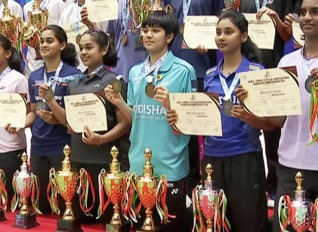 Odisha star Tanvi Patri (C) shines at National Sub-Junior Badminton Championship