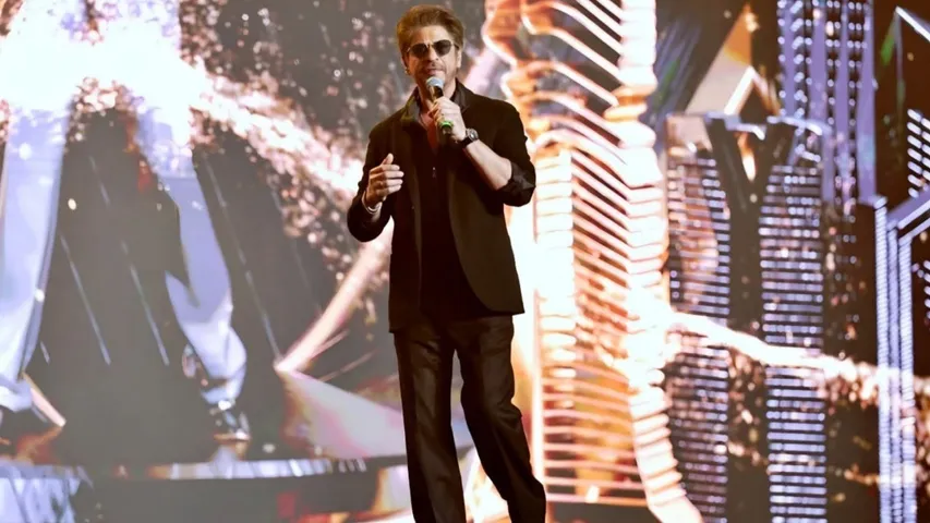 Shah Rukh Khan worked harder after a 'life-changing moment'! SRK's ‘Idea was to become so big on Earth that...'