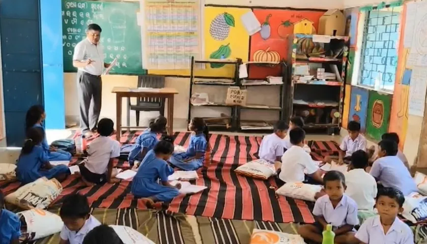 Teacher in Angul reaches school drunk, beats up students leaving them traumatised