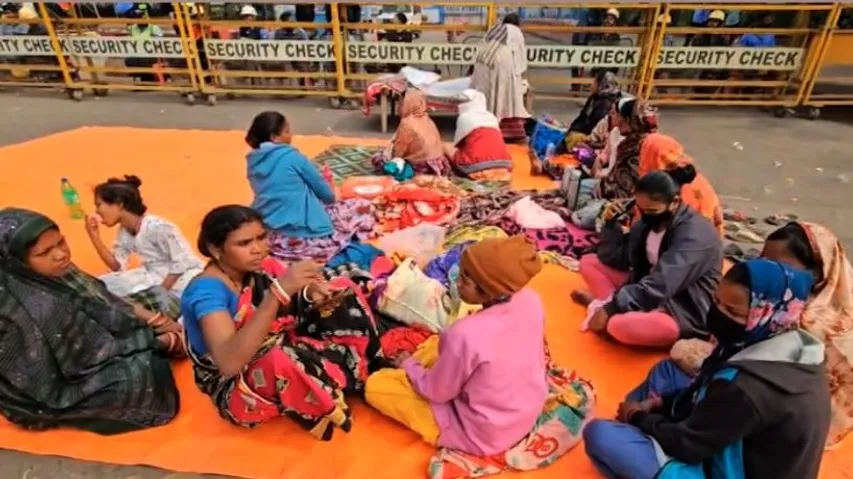 Displaced Families Stage Protest