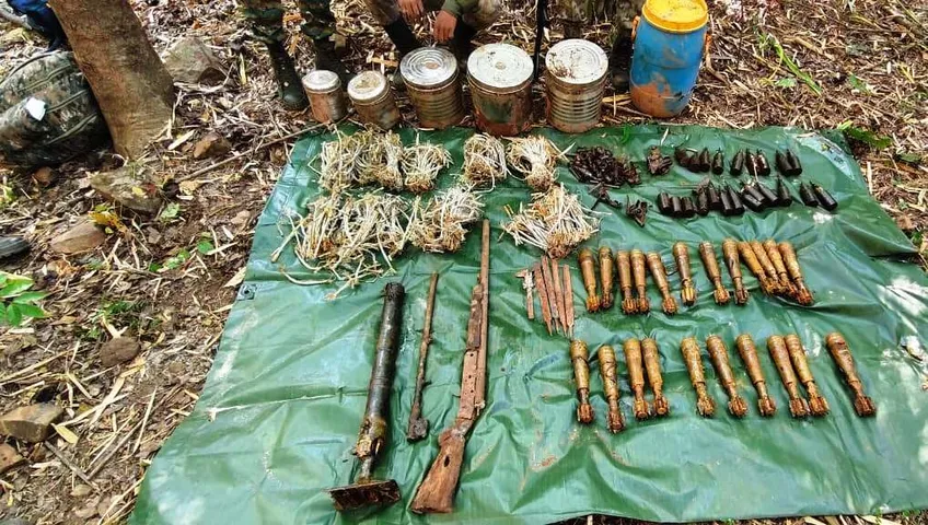 Maoist arms and explosives seized near Odisha border