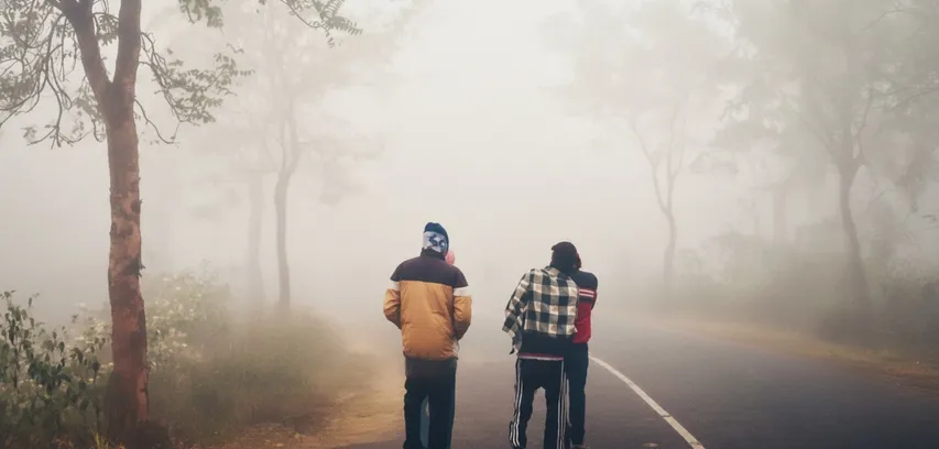 Cold wave, dense fog cripples tourism, daily life across Odisha; IMD puts 17 districts on alert