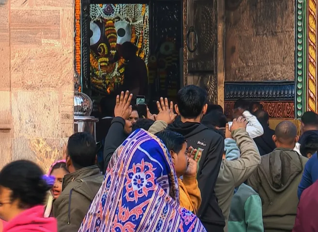 New Year 2026: Devotees continue to throng Puri Srimandir for Lord Jagannath darshan