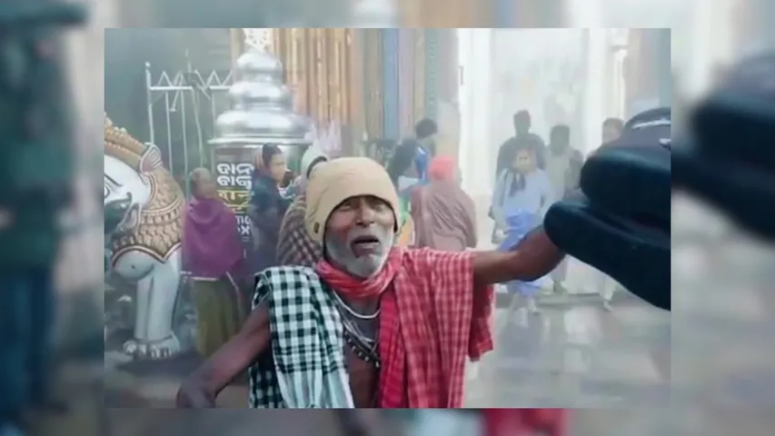 Man enters Puri Srimandir wearing shoes