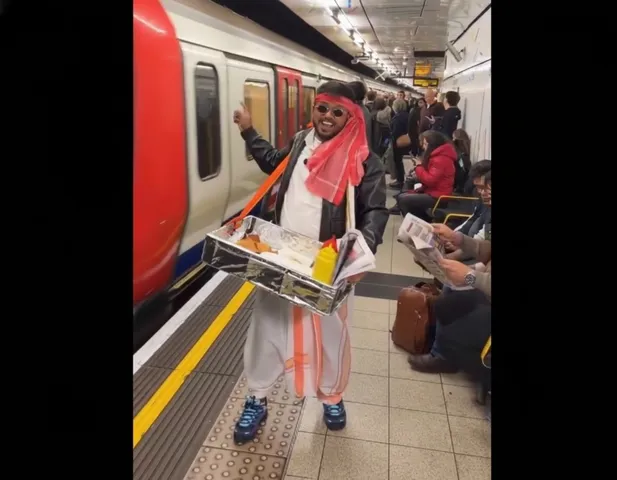 Bihar man sells samosa inside London Metro, earns Rs 10 lakh a day