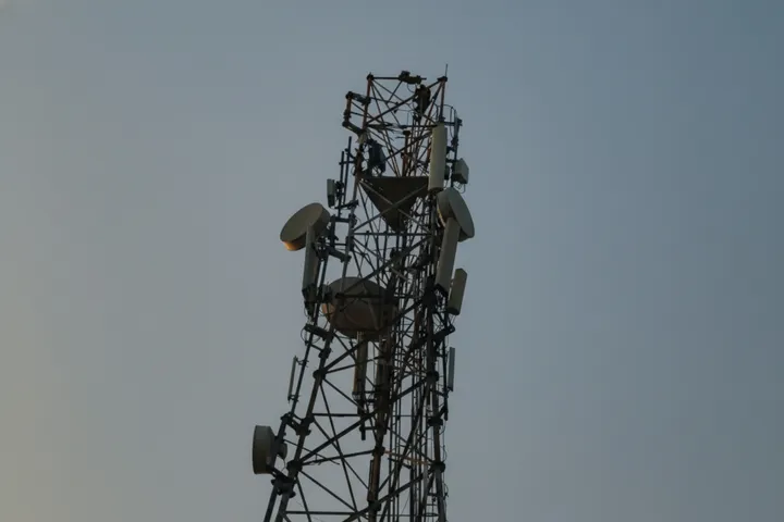 Youth Climbs atop Telecom Tower