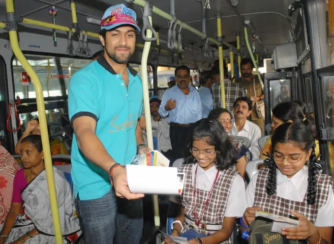 ‘Toxic’ star Yash’s throwback pic distributing movie pamphlets in public buses goes viral