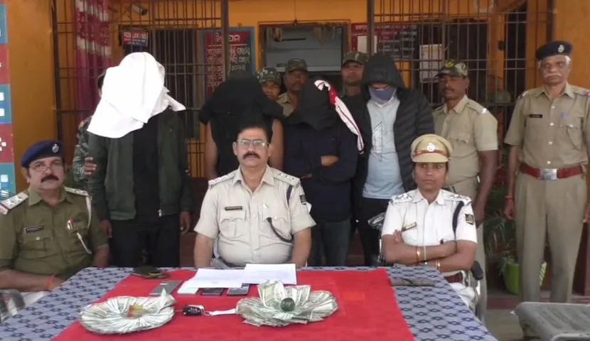 25.4 kg ganja, car and Rs 1 lakh cash seized in Odisha’s Sambalpur; 4 arrested