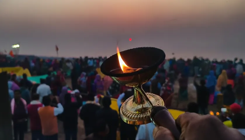 Magha Saptami: Lakhs gather at Konark’s Chandrabhaga beach in Odisha to pray to Lord Surya
