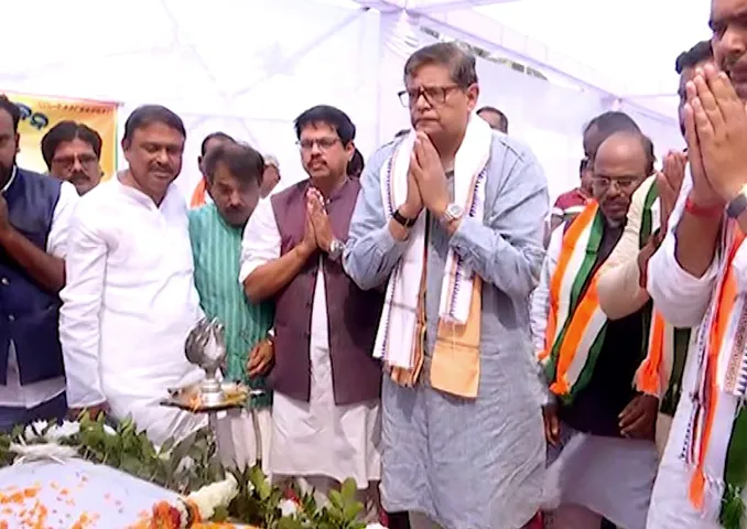 BJP National VP and Kendrapara MP Baijayant Panda pays tribute to former MLA Kulamani Rout